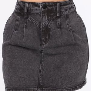 Stop & State Mini Skirt (Fit Like A Small)